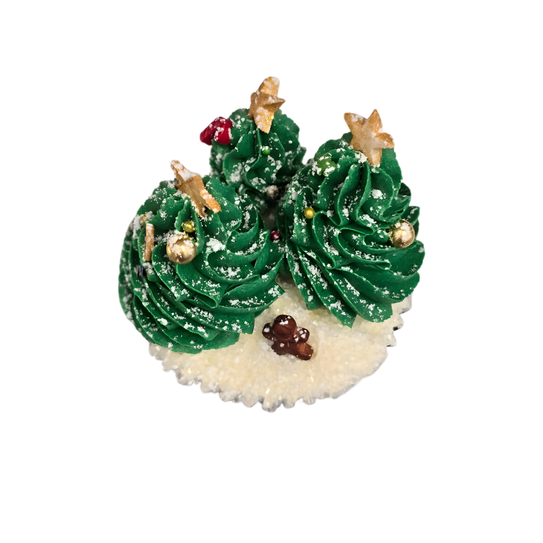 Christmas tree in the snow  cupcake